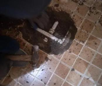 巴中市卫生间漏水维修公司为您分享下卫生间渗水如何处理及注意事项