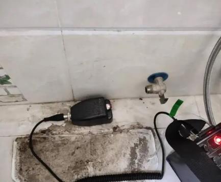 巴中市屋顶漏水维修公司分享下卫生间漏水的危害及解决方法